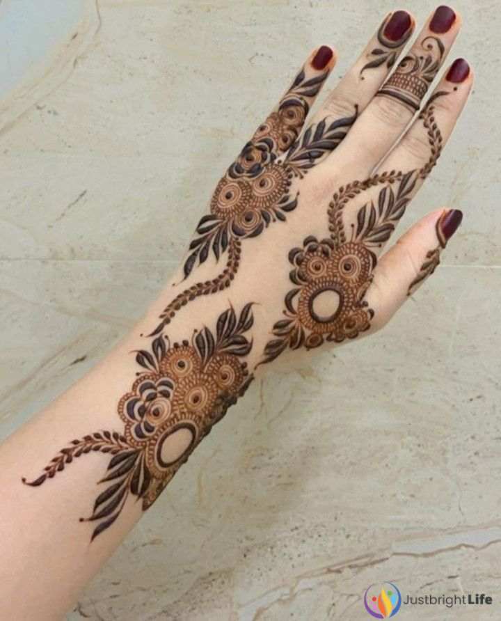 Mehndi Design 2024 Simple