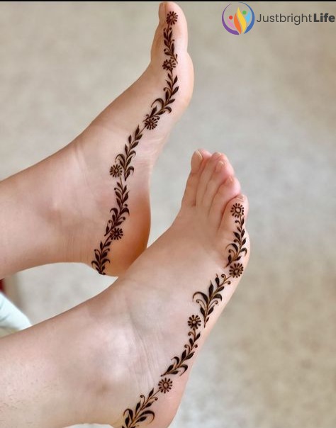 New Style Small Henna Leg Designs