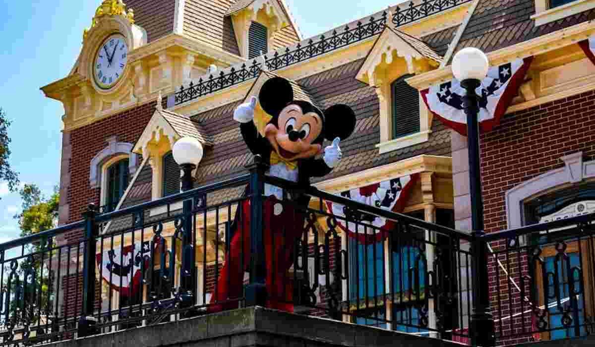 Weekday vs. Weekend: When Is the Best Time to Visit Disneyland?